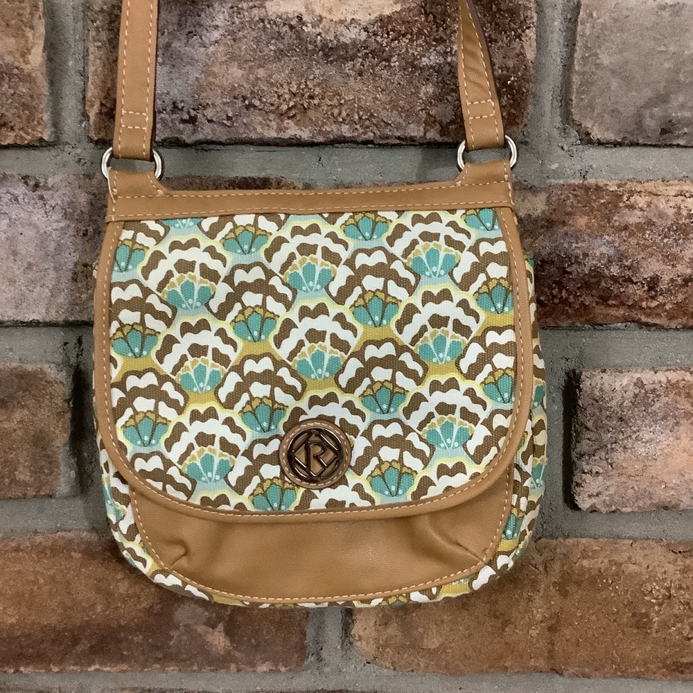 RELIC Seashell Print Crossbody Bag - Picture 1 of 9
